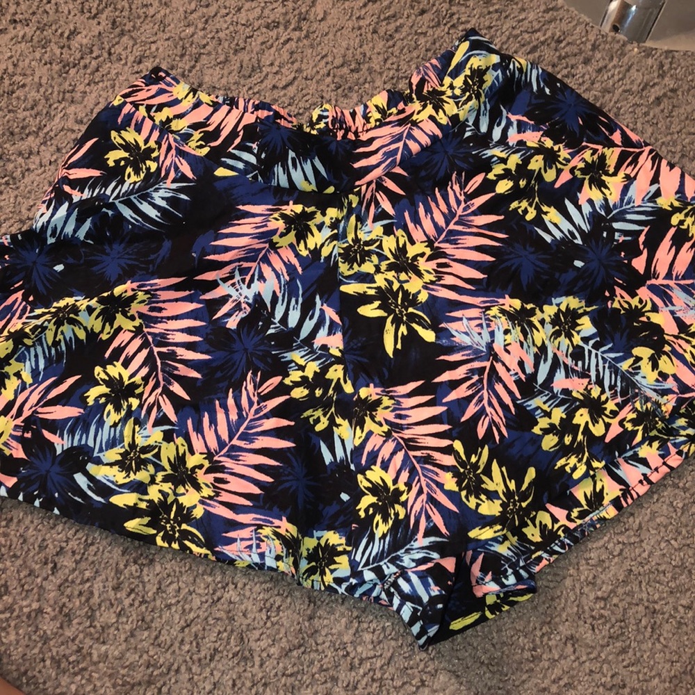 Flow shorts
